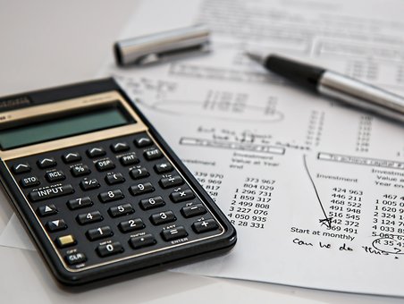 Se former aux métiers de gestionnaire de payes et d’agent comptable